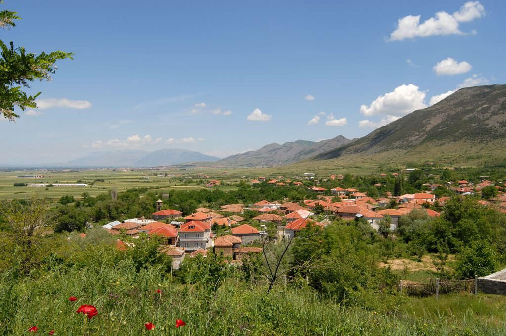 Boboshtice Village, Korce